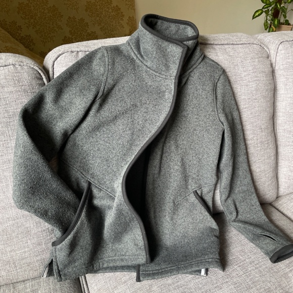 ivivva by lululemon children's asymmetrical grey sweatshirt w/ monkey paws - Picture 6 of 7